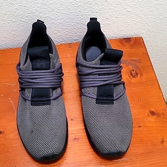 ADIDAS MEN'S LACELESS GRAY RUNNING ATHLETIC SNEAKERS SIZE 13 - Picture 2 of 10